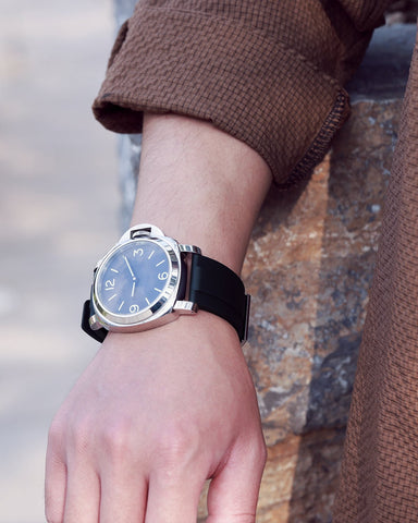 Black-FKM-Rubber-Watch-Strap-3