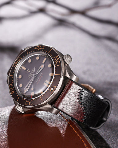 Black-B-Polished-Contrast-Leather-Strap-1