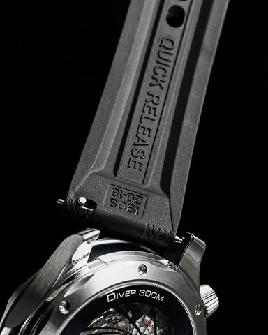 Black-Woven-Texture-FKM-Rubber-Watch-Straps-3