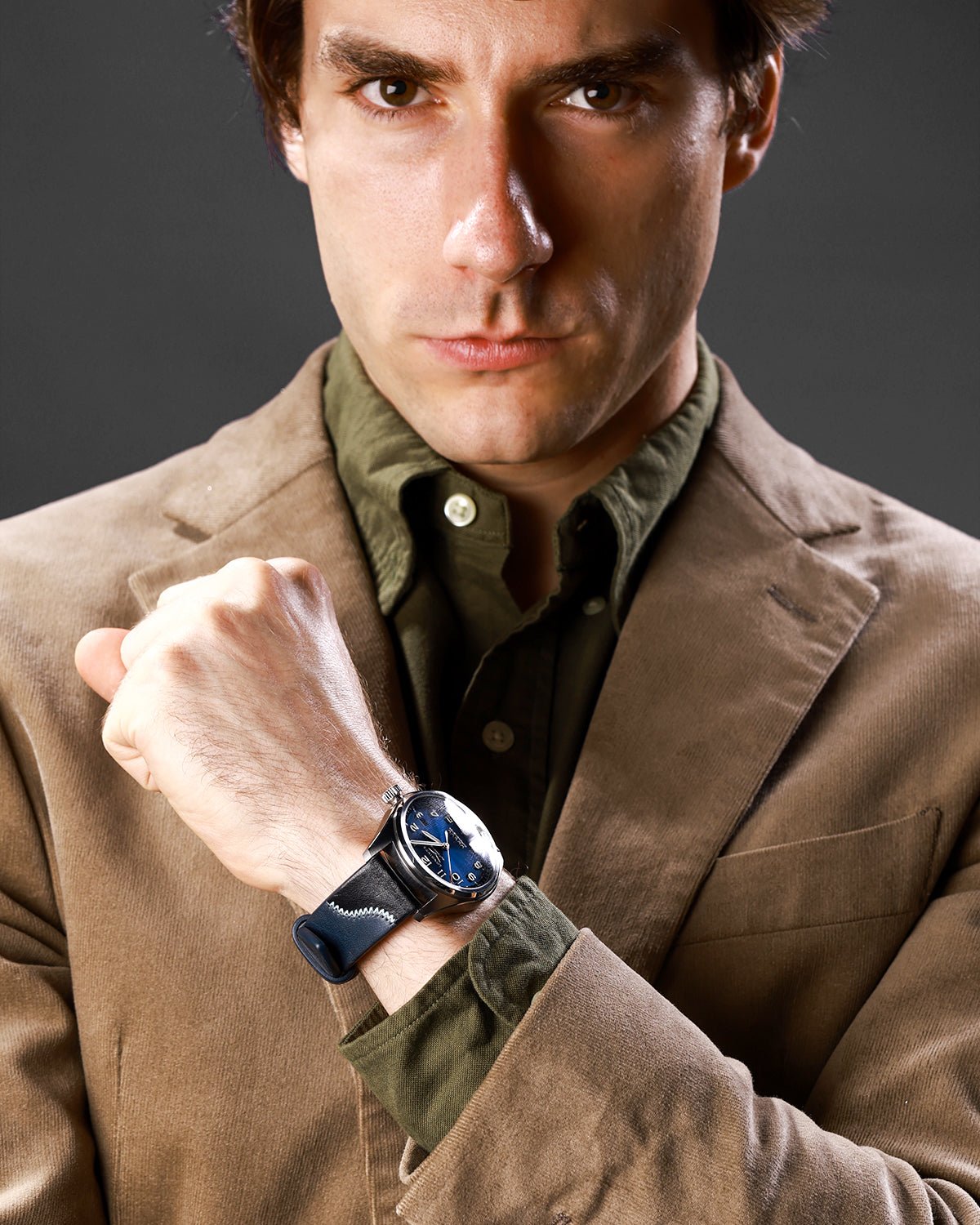 Blue-W-Polished-Contrast-Leather-Strap-2